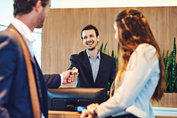 Tivi hotel và quy trình checkin, checkout khách sạn chuyên nghiệp 2