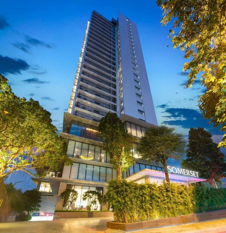 KHÁCH SẠN SOMERSET WEST POINT HÀ NỘI