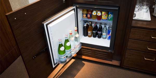 Minibar khách sạn nên đặt gì bên trong ?