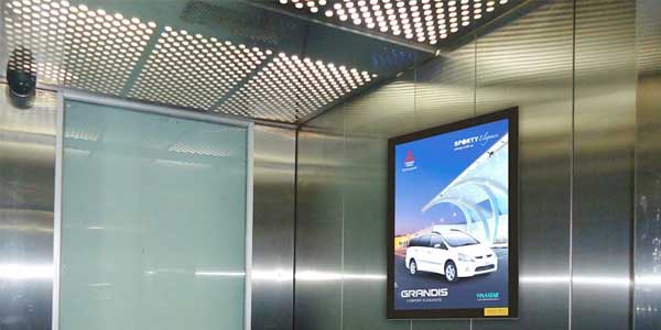 Bán màn hình quảng cáo trong thang máy chính hãng giá rẻ